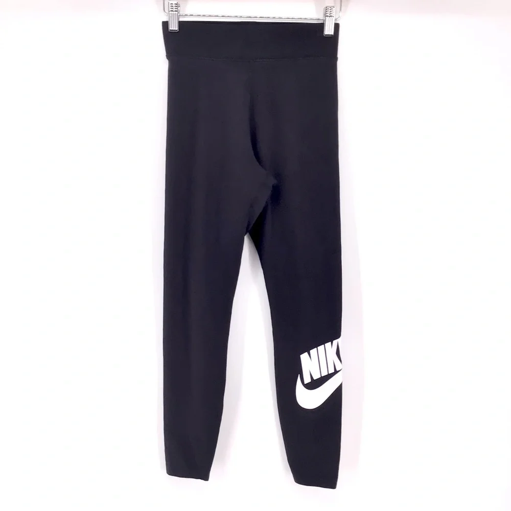 Nike Womens Sportswear Essential High-Waisted Leggings (CZ8528-010) Size Small - Picture 3 of 15